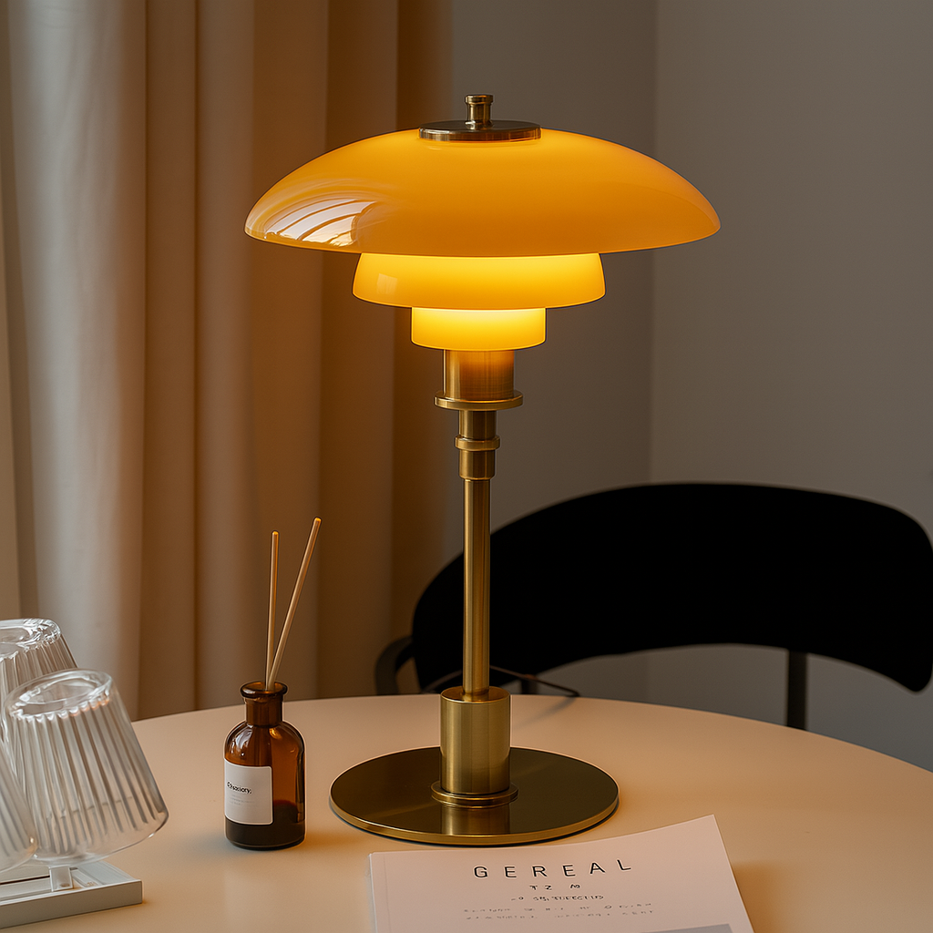 Dänische Designer-Tischlampe