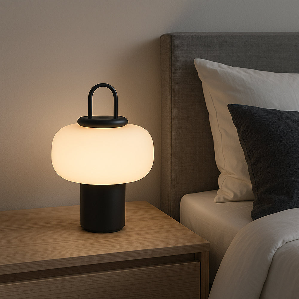 Nordische Nachttischlampe
