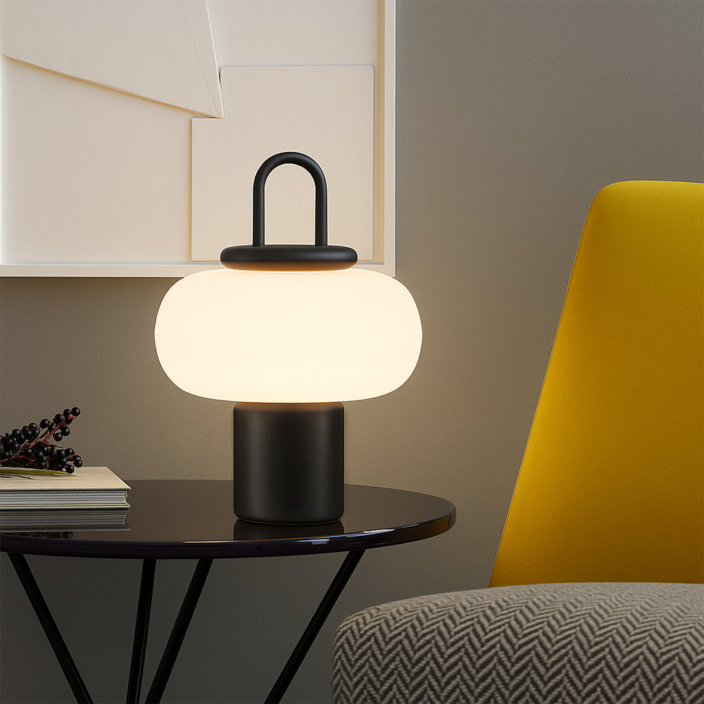 Nordische Nachttischlampe