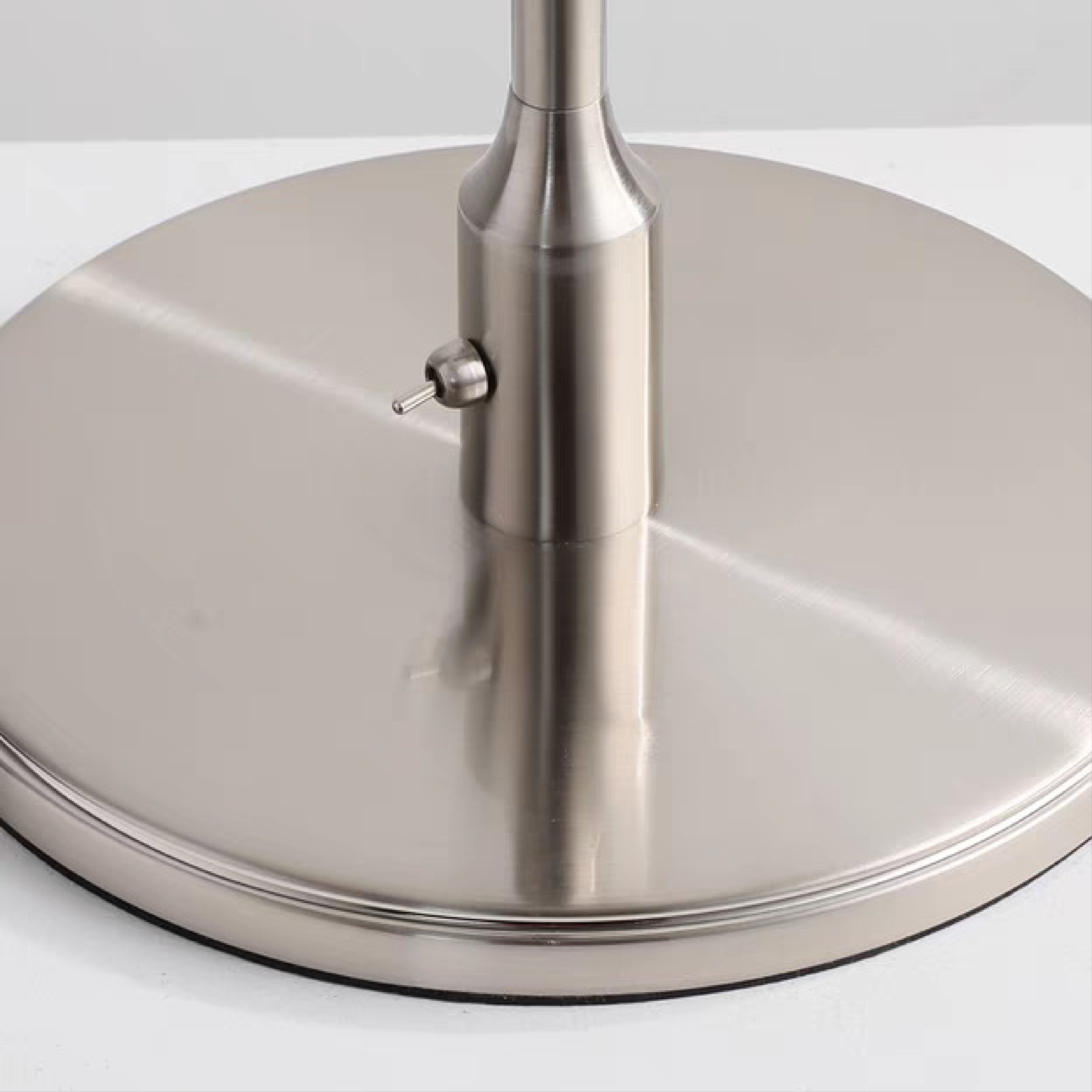 Schwedische Designer-Tischlampe