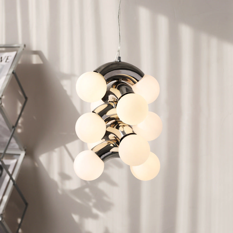 Jaki's Pendelleuchte im Bauhausstil