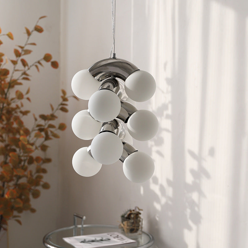 Jaki's Pendelleuchte im Bauhausstil