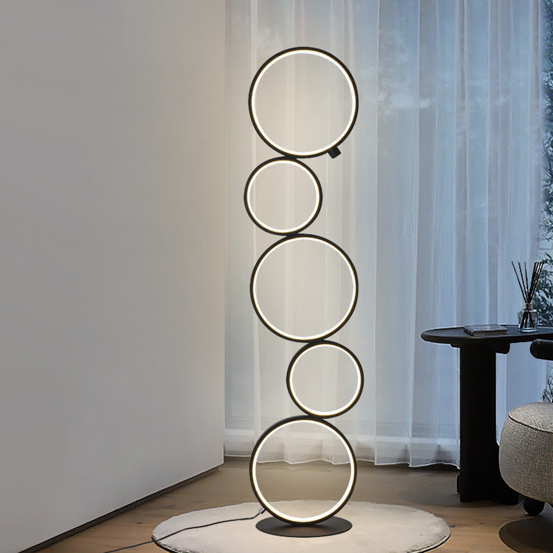 Circle's Stehlampe