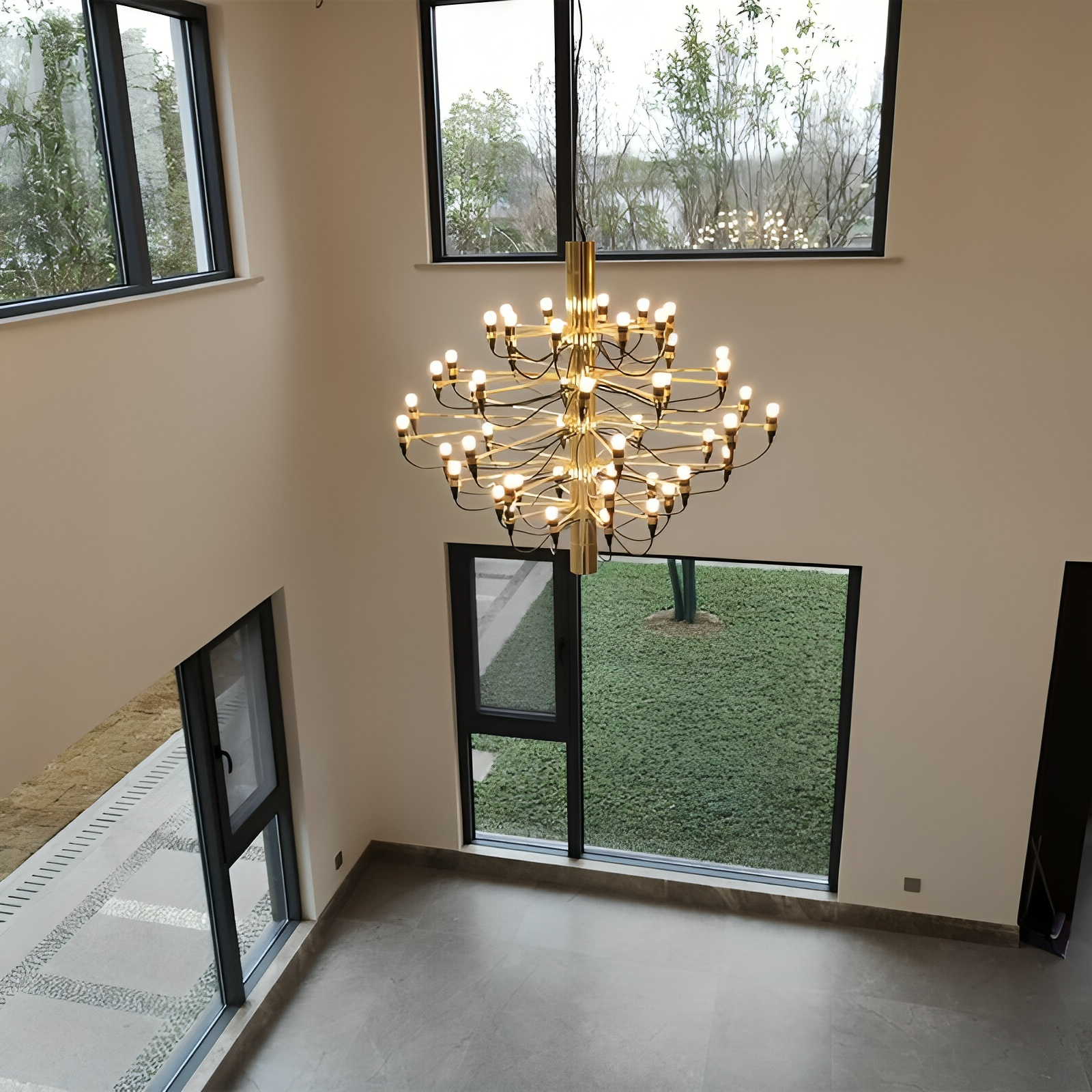 Italienischer mittelalterlicher Designer-Kronleuchter