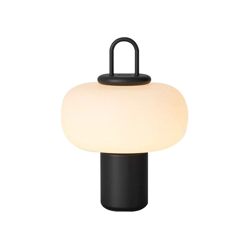 Nordische Nachttischlampe