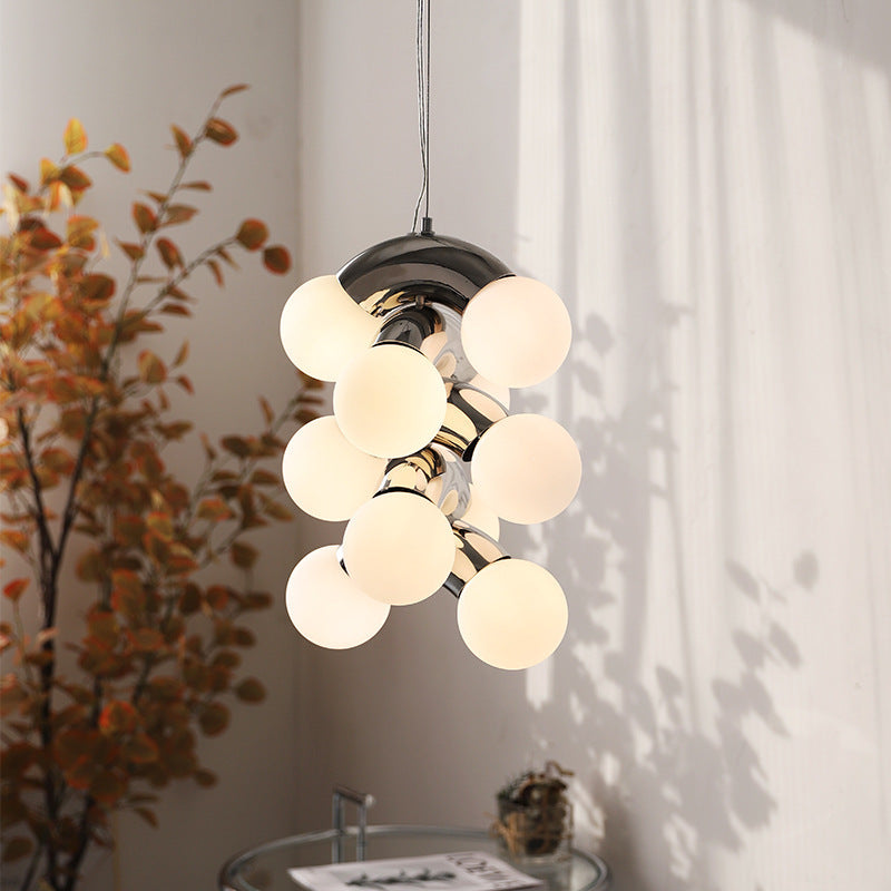 Jaki's Pendelleuchte im Bauhausstil