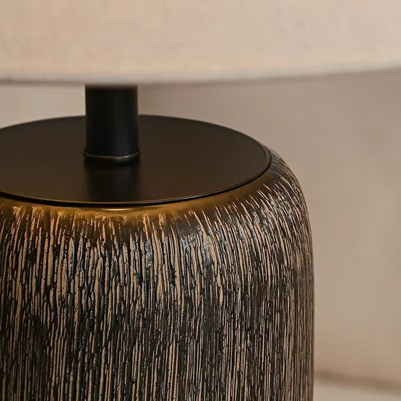 Stehlampe aus Keramik