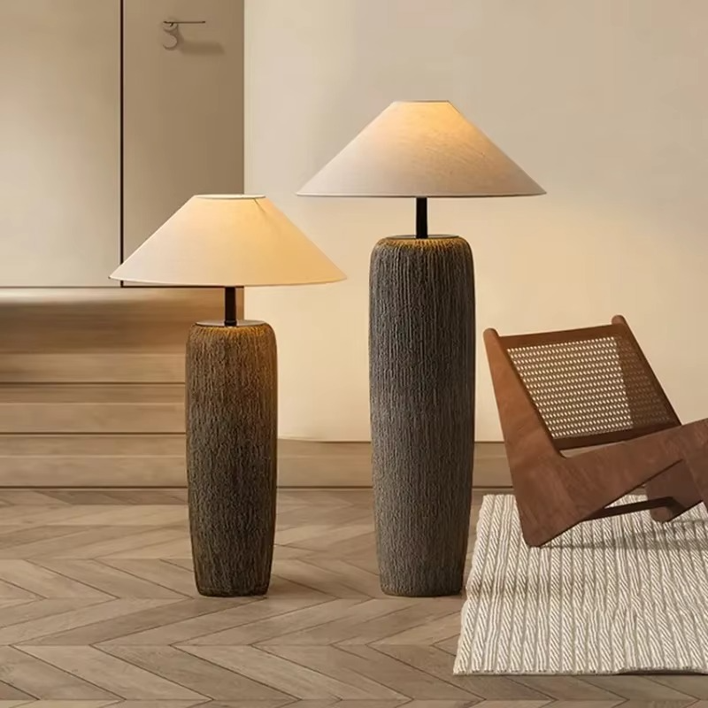 Stehlampe aus Keramik