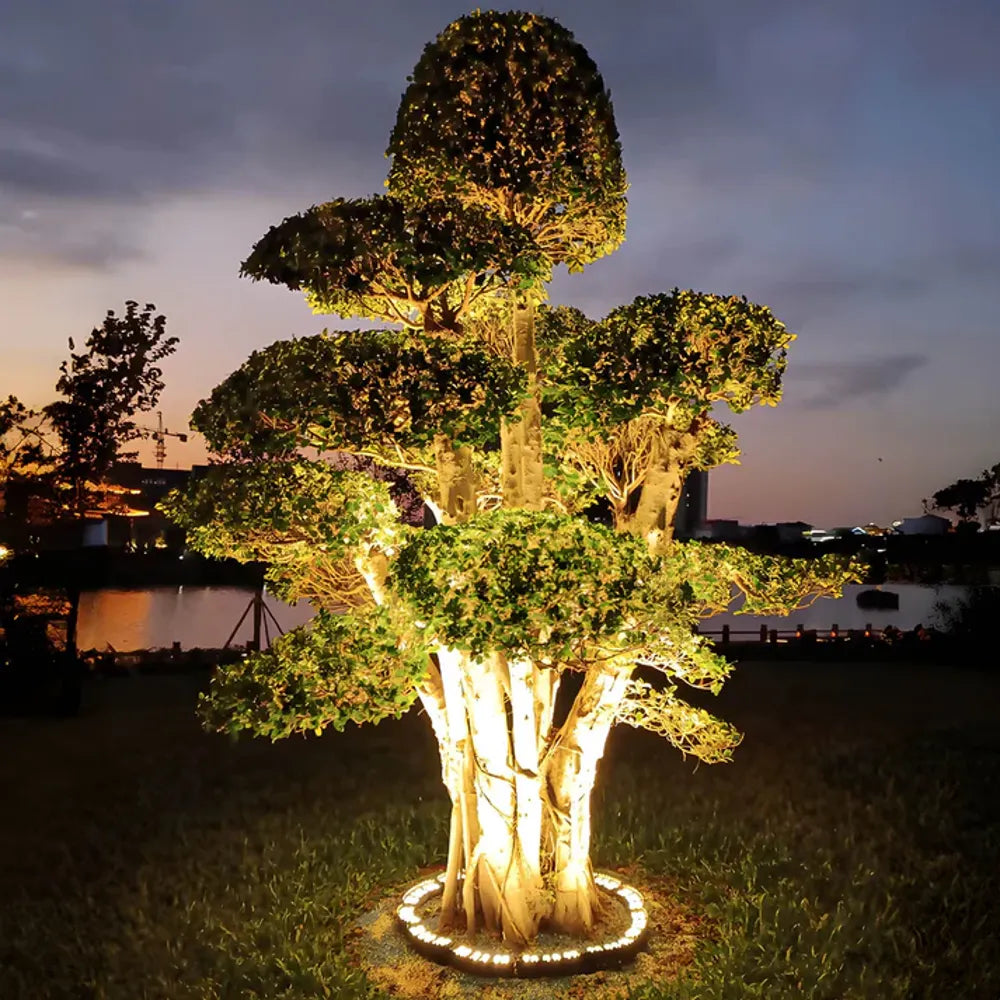 AUSSENSTRAHLER FÜR BAUM